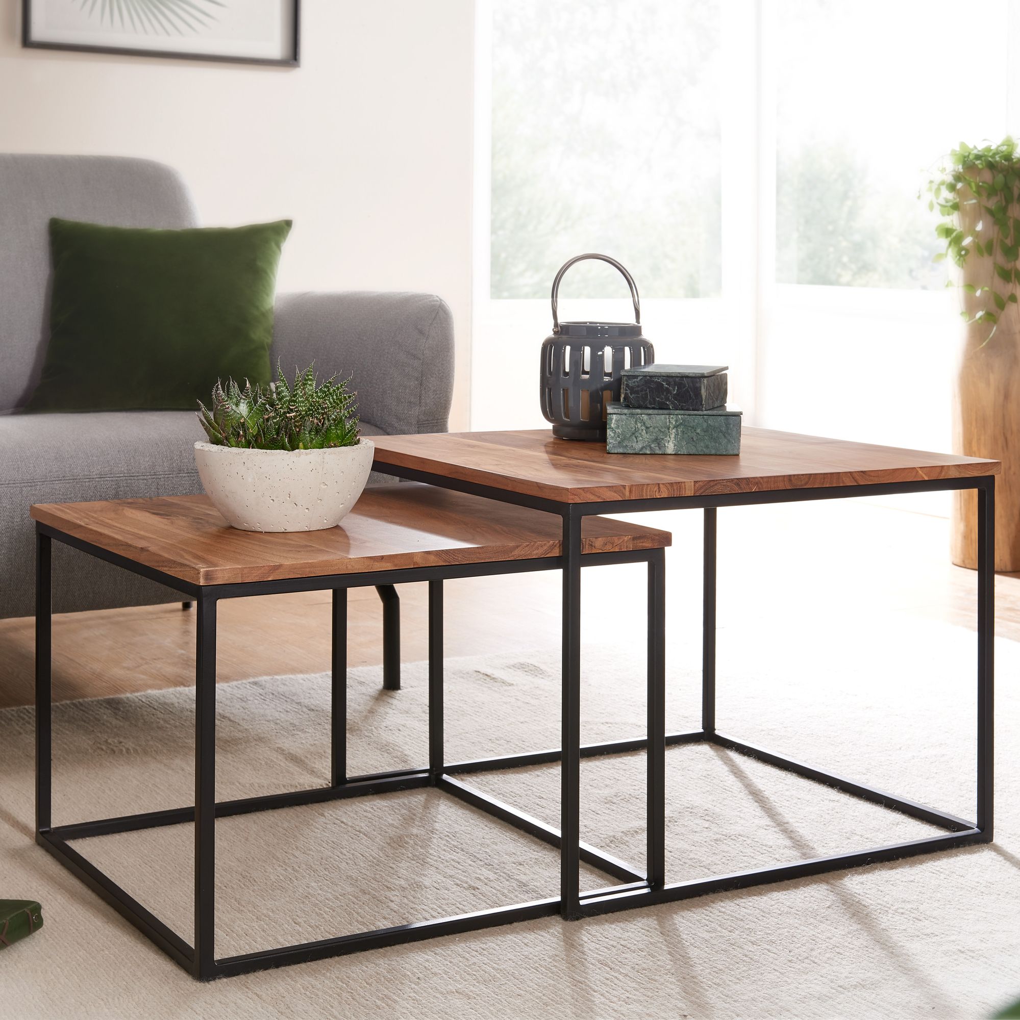 2er Set Couchtische Akazie Massivholz & Metall | Braun & Matt Schwarz | 60x60x46 cm & 54x54x40 cm