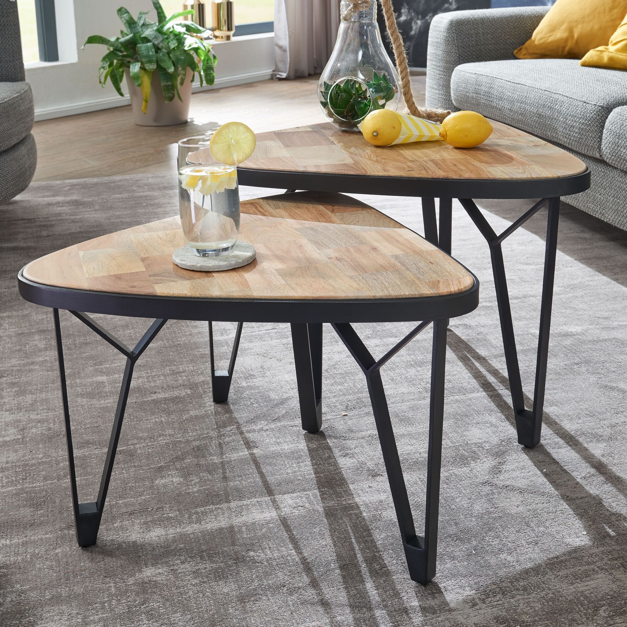 2er Set Couchtisch | Massivholz Mango & Akazie Braun | Metallgestell matt schwarz | 60x60x45 cm & 50x50x40 cm